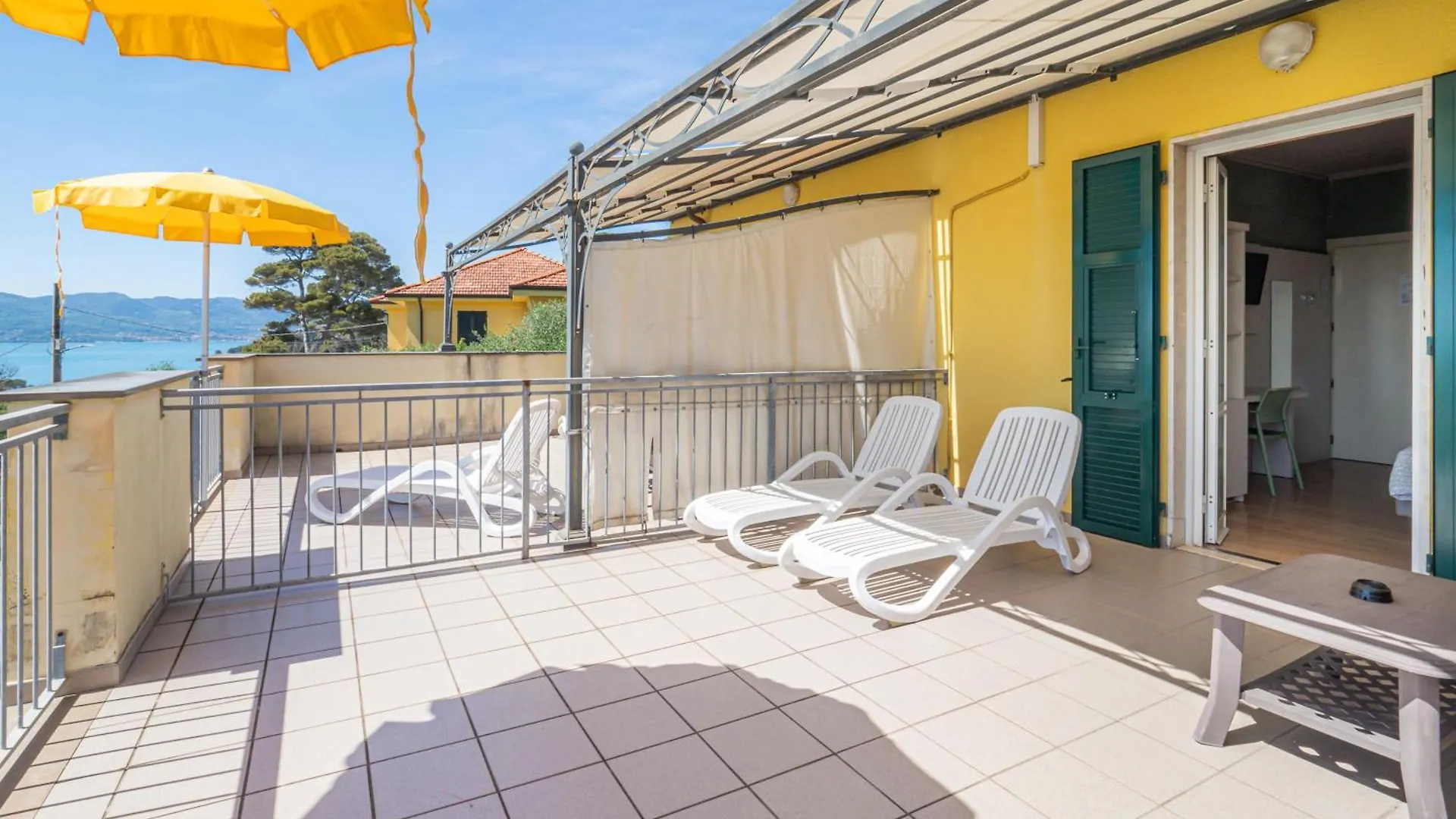 Hotel Il Nido Tellaro 3*,