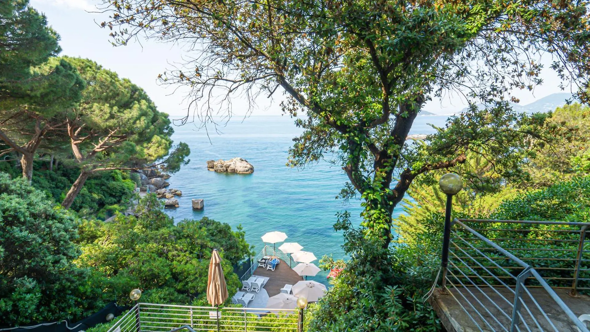 Hotel Il Nido Tellaro 3*,  Italy