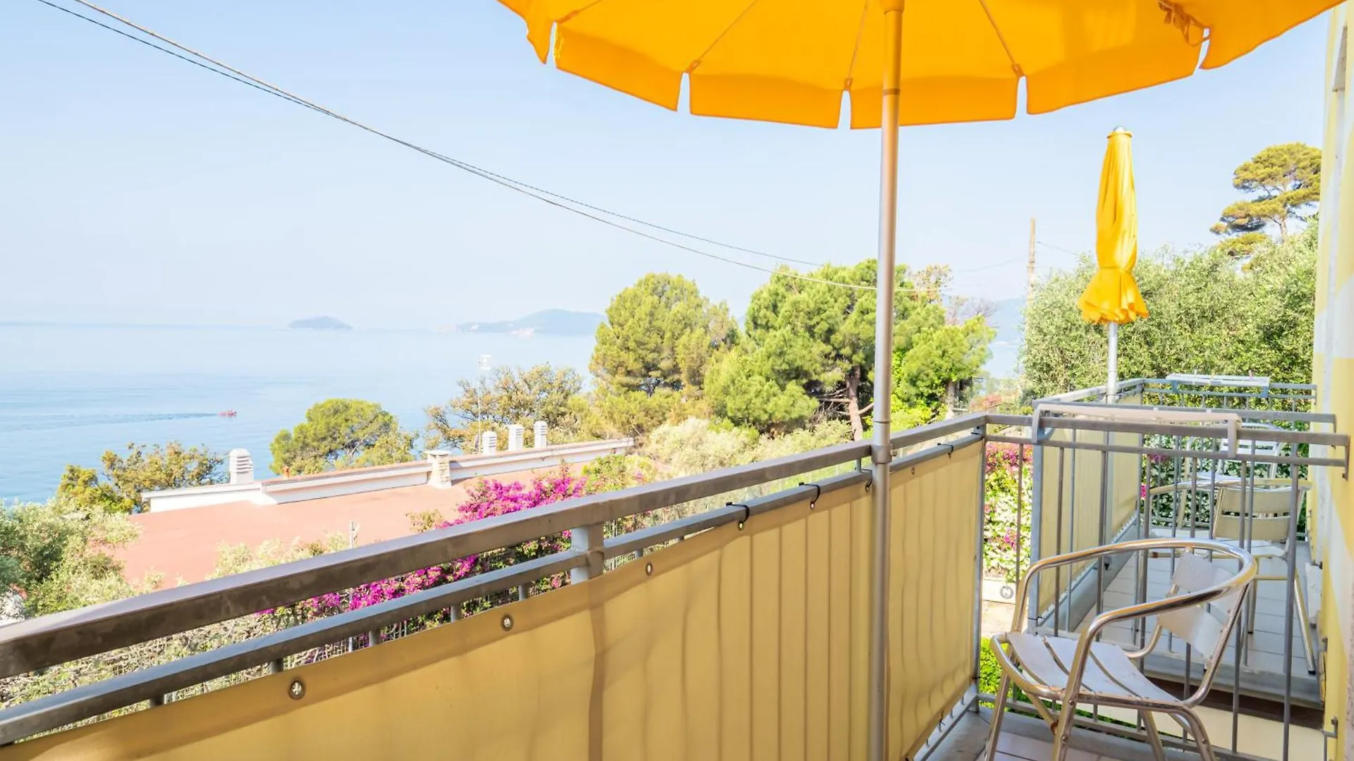 Hotel Il Nido Tellaro 3*,