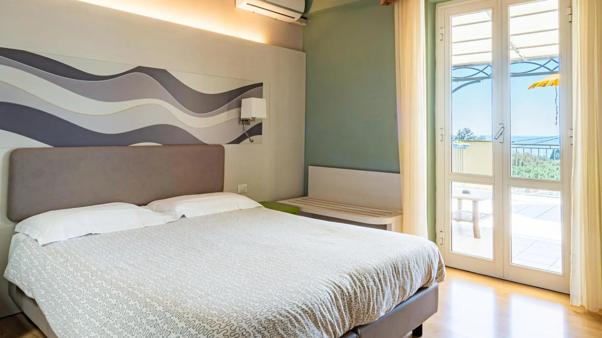 ***  Hotel Il Nido Tellaro Italy